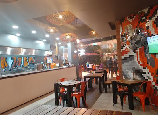 kenya/nairobi/gigiri/restaurant/rocomamas-kenya-village-market