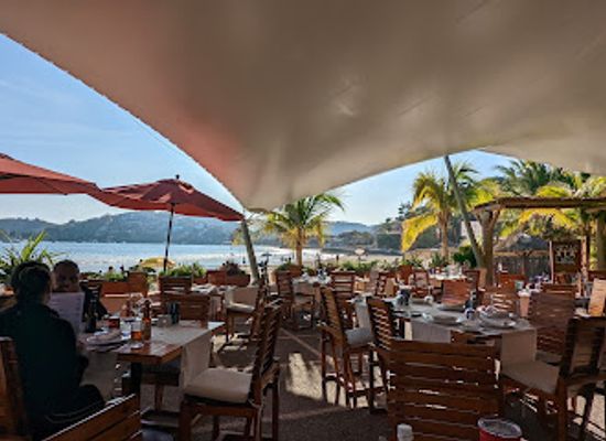 mexico/ixtapa-zihuatanejo/zihuatanejo/restaurant/restaurante-bistro-del-mar