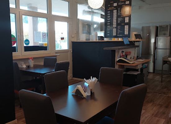 hungary/sopron/restaurant/papir-sarkany-azsiai-etterem