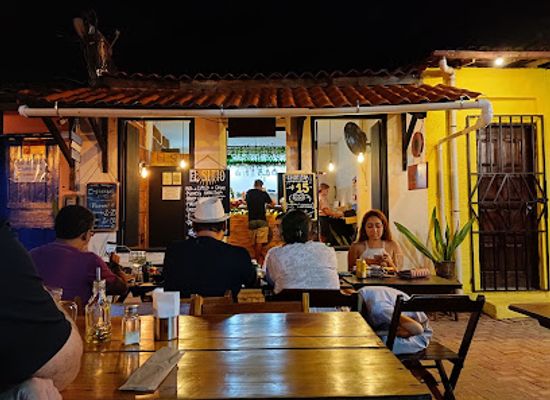 brazil/itacare/restaurant/el-sitio-costumes-argentinos