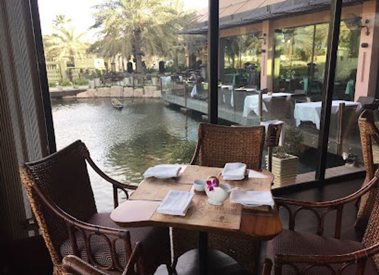 bahrain/tree-of-life/restaurant/trader-vic-s
