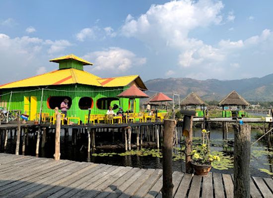 myanmar-burma/inle-lake/restaurant/inle-palace