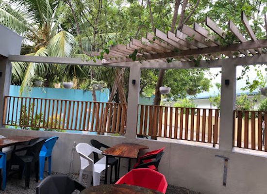 maldives/gnaviyani-atoll/restaurant/white-collar-coffee-club