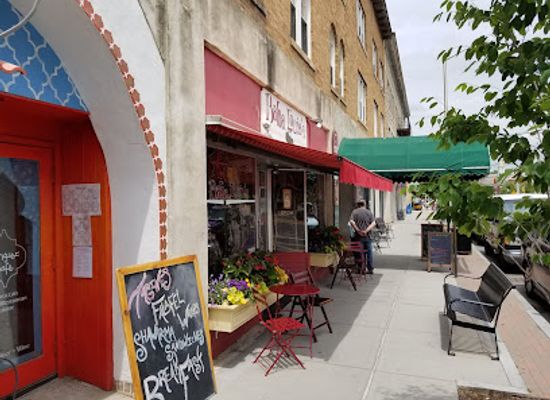 massachusetts/berkshires/restaurant/baba-louie-s-sourdough-pizza