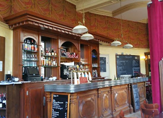 france/picardy/restaurant/la-coupole