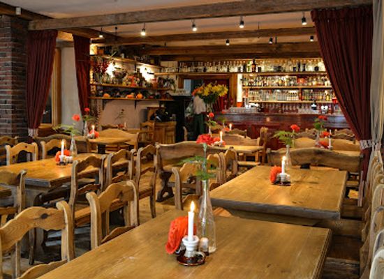 poland/warsaw/srodmiescie/restaurant/czerwony-wieprz-restauracja-polska-warszawa-srodmiescie