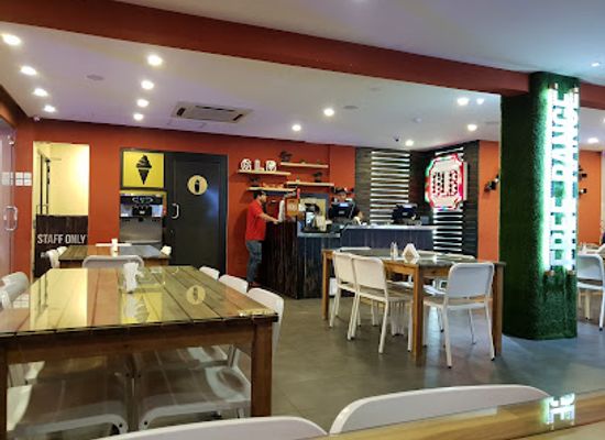 bahrain/saar/restaurant/gold-label-burgers