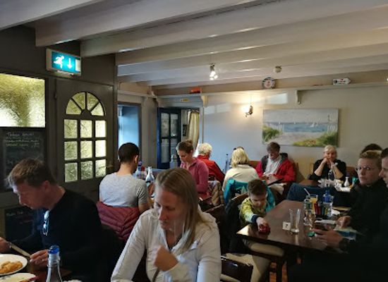 ireland/the-skelligs/restaurant/fisherman-s-bar-skellig-restaurant-portmagee