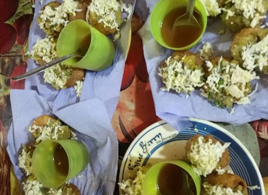 bangladesh/rangpur/restaurant/bismillah-chotpoti-o-fuska-house