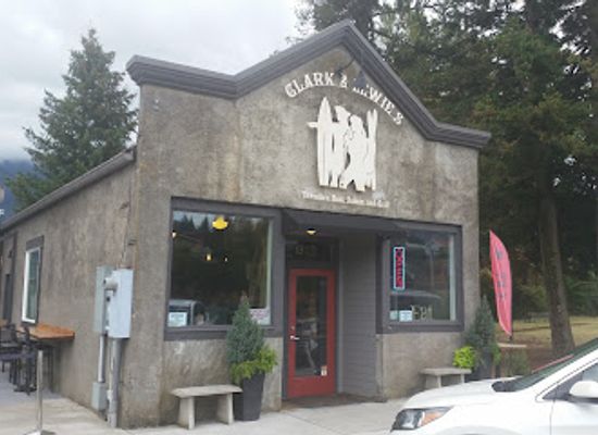 washington/the-columbia-basin/restaurant/clark-lewie-s-travelers-rest-saloon-grill