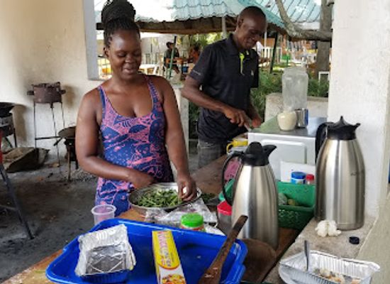 uganda/entebbe/restaurant/new-african-village-bar-and-restaurant