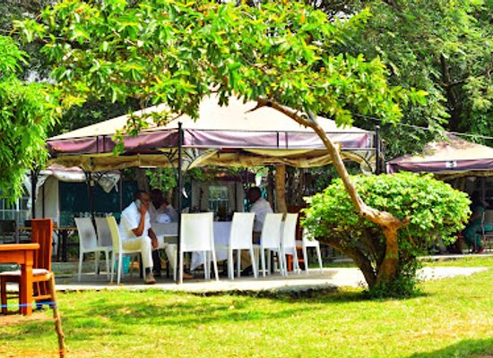 kenya/kisumu/milimani/restaurant/kalongo-longo-restaurant-accommodation