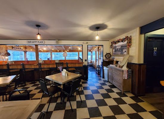 new-hampshire/hanover/restaurant/baited-hook-at-mascoma-lake