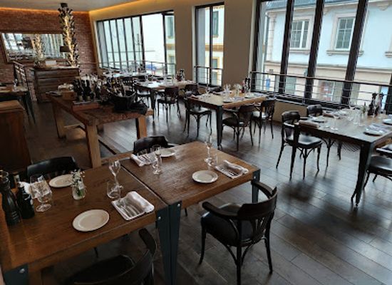 czechia/ostrava/restaurant/bernies-grill-wine-restaurant