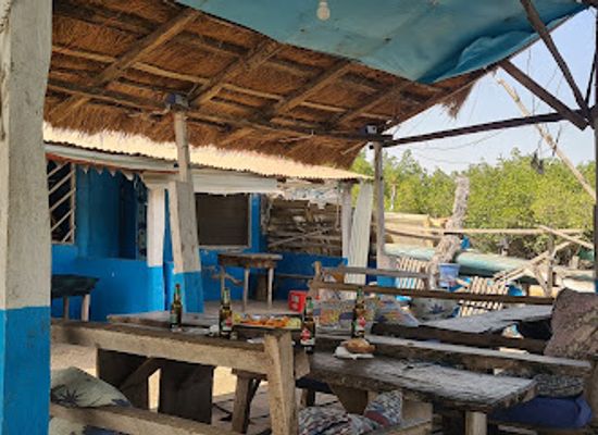 the-gambia/foni-brefet/restaurant/doudou-s-riverside-bar-restaurant