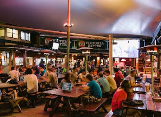 australia/airlie-beach/restaurant/beaches-bar-grill