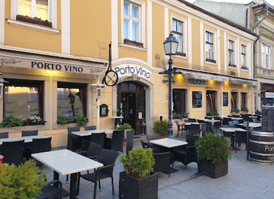 hungary/szekesfehervar/restaurant/porto-vino