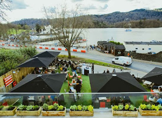 united-kingdom/lake-district-national-park/bar/lake-view-garden-bar-pub-food-live-music