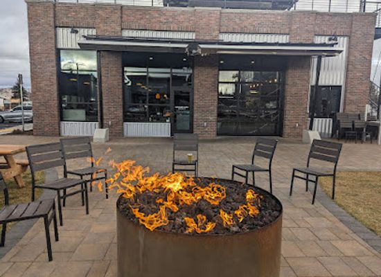 oregon/deschutes-county/restaurant/cascade-lakes-pub-on-reed-market