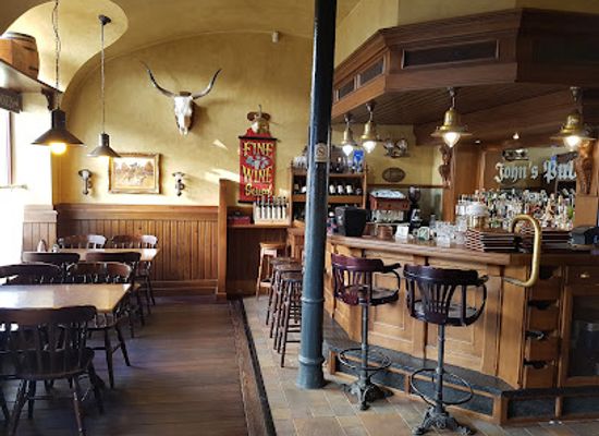 hungary/nyiregyhaza/restaurant/john-s-pub-restaurant