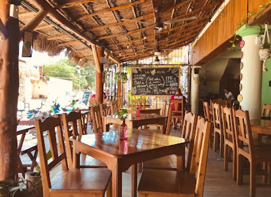 mexico/tulum/restaurant/la-hoja-verde