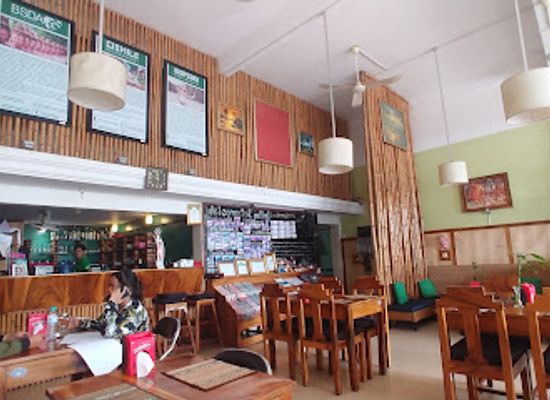 cambodia/kampong-chhnang/restaurant/smile-restaurant
