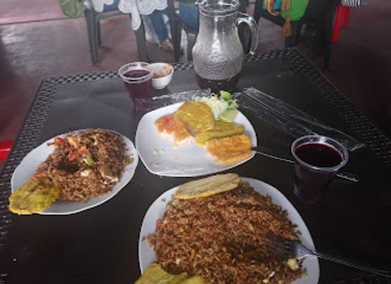 colombia/leticia/restaurant/restarurante-lena-y-carbon
