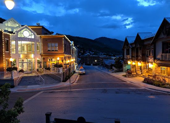 utah/deer-valley/restaurant/handle