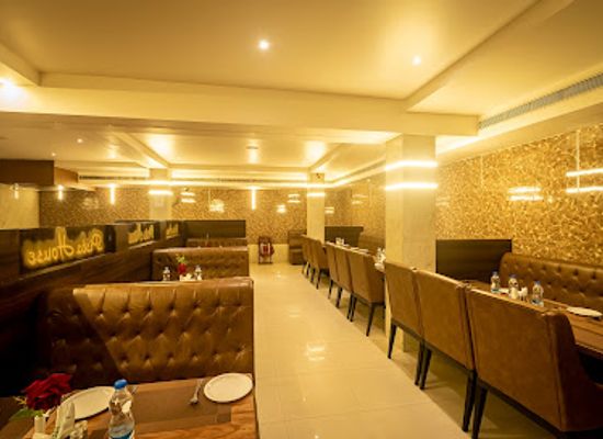 india/hyderabad/charminar/restaurant/pista-house-shahalibanda