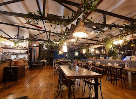 czechia/south-bohemia/restaurant/paluba