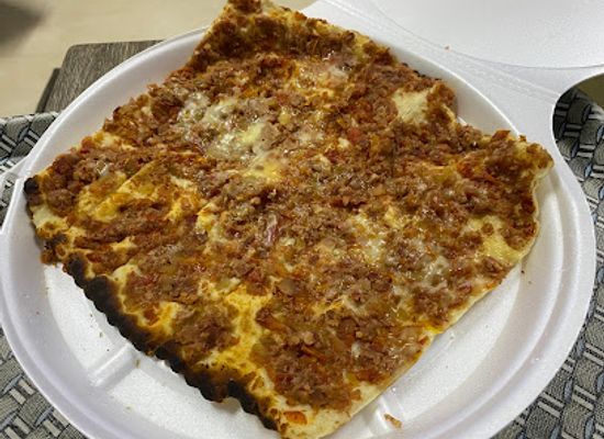 bahrain/sitra/restaurant/maajinat-w-bizza-fadaa