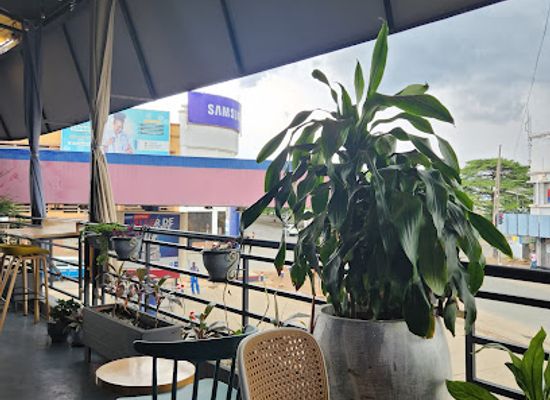 burundi/gitega/restaurant/bubbles-resto-barbershop-spa