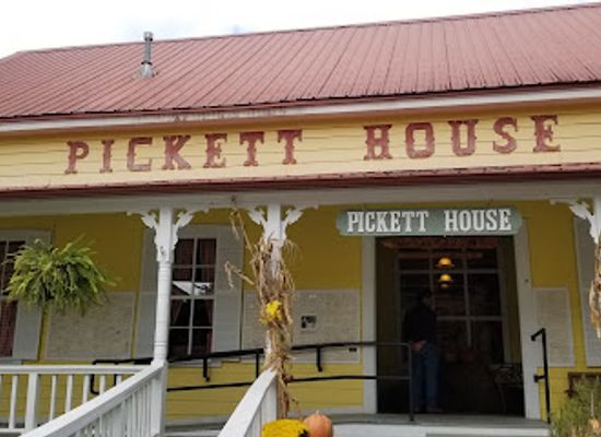 texas/golden-triangle/restaurant/pickett-house