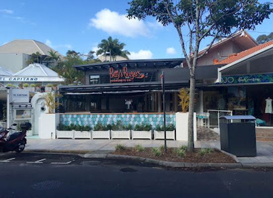 australia/noosa/restaurant/betty-s-burgers