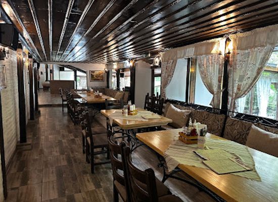 bulgaria/sredna-gora/restaurant/the-waterfall