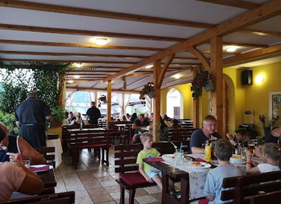 croatia/kvarner/restaurant/stella