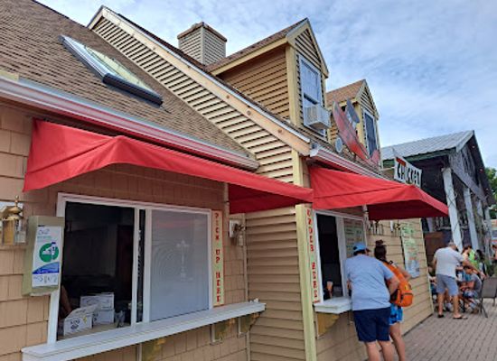 maine/saco/restaurant/red-baron-chicken