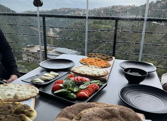 lebanon/mount-lebanon/restaurant/ontop