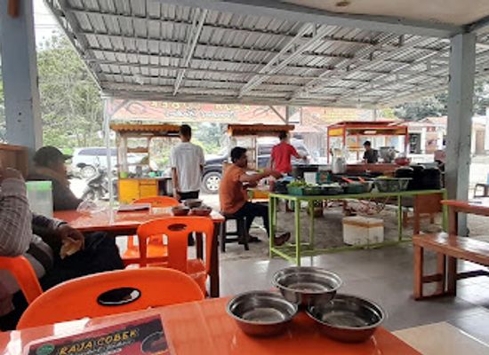 indonesia/lake-toba/restaurant/raja-cobek