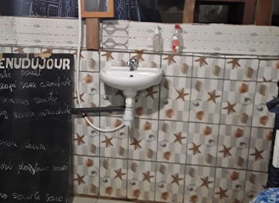 cameroon/bafoussam/restaurant/marmite-d-akwa