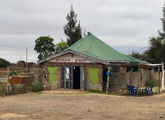 kenya/tsavo-national-park/restaurant/amboseli-junction-hotel-and-curio-shop