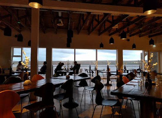 iceland/the-highlands/restaurant/sjavarborg-restaurant