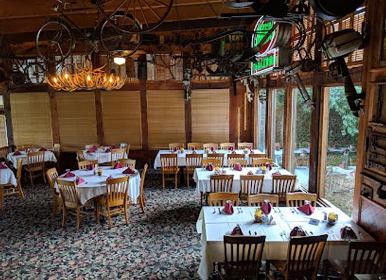 arkansas/arkansas-highland/restaurant/gaston-s-restaurant