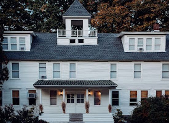 new-york/catskill-mountains/restaurant/foxfire-mountain-house