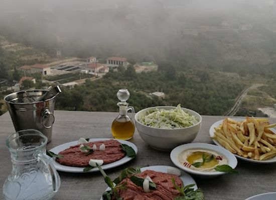 lebanon/qadisha-valley/restaurant/francis-restaurant