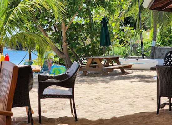 grenada/seven-sisters-falls/restaurant/sand-bar-grill