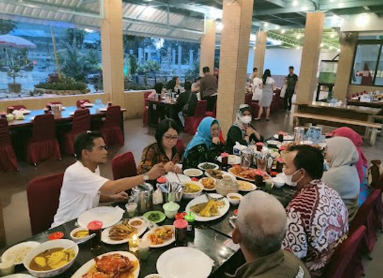indonesia/bangka-belitung-islands/restaurant/restaurant-seafood-mr-adox