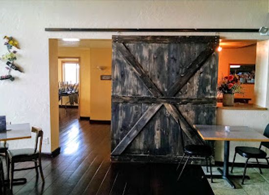 minnesota/central-lakes-region/restaurant/shattuck-s-hub-supper-club