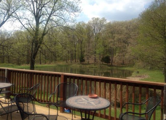 illinois/shawnee-hills/restaurant/feather-hills-vineyard-and-winery