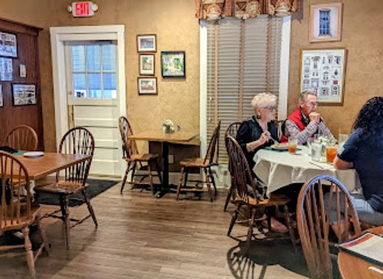 kentucky/western-coal-fields/restaurant/bell-house-restaurant